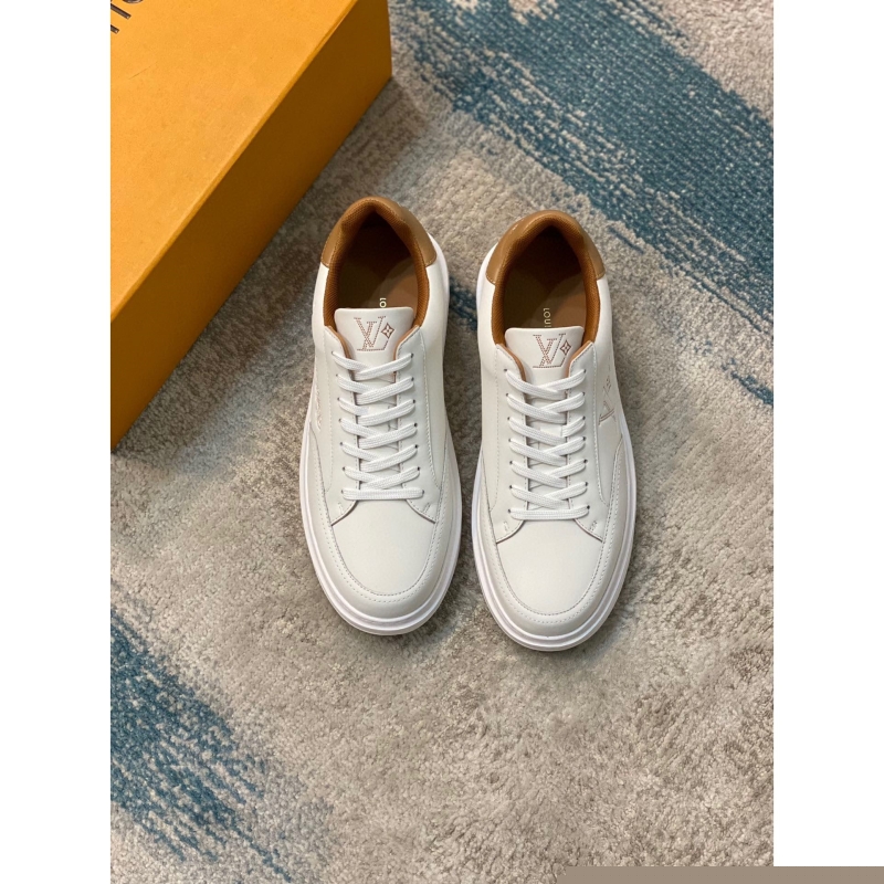 l**is V*t*n sneakers